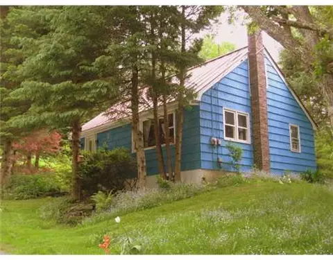 75 Marble Ave, Waldoboro, ME 04572 photo 1