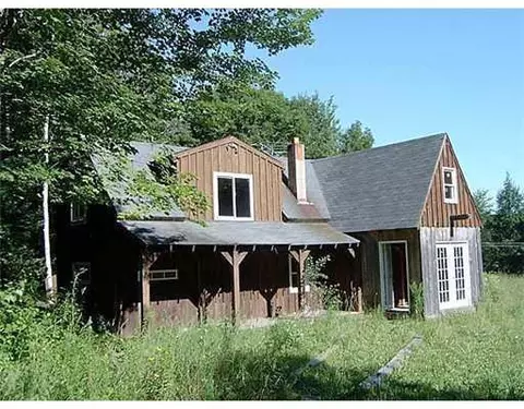 33 Jersey Ave, New Sharon, ME 04955 photo 1