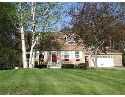 267 Massachusetts Ave, Millinocket, ME 04462 photo 1