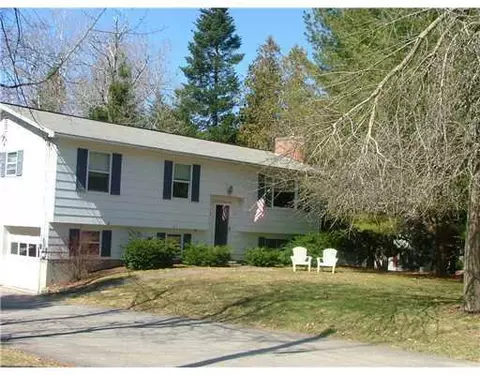 77 Packard Dr, Bangor, ME 04401 photo 1