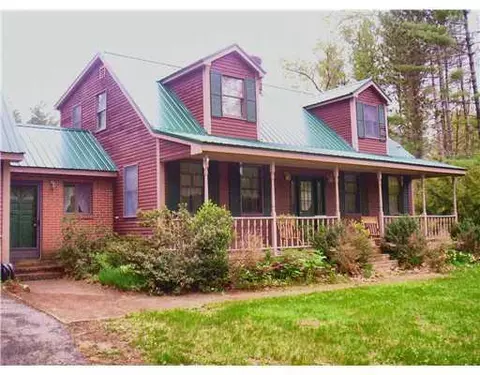 33 Guinea Rd, Berwick, ME 03901 photo 1