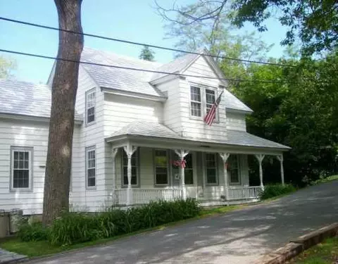 4 Lilac St, Bath, ME 04530 photo 1