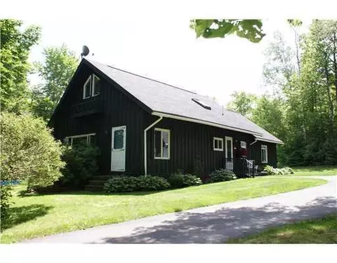 715 Forest Ave, Orono, ME 04473 photo 1