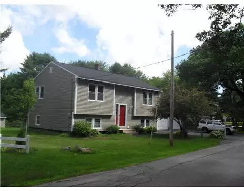 36 Loop Rd, Topsham, ME 04086 photo 1