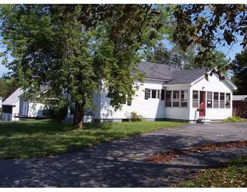 239 Highland Ave, Millinocket, ME 04462 photo 1