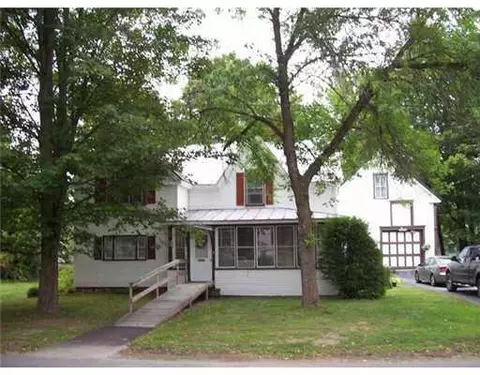 9 Middle St, Madison, ME 04950 photo 1