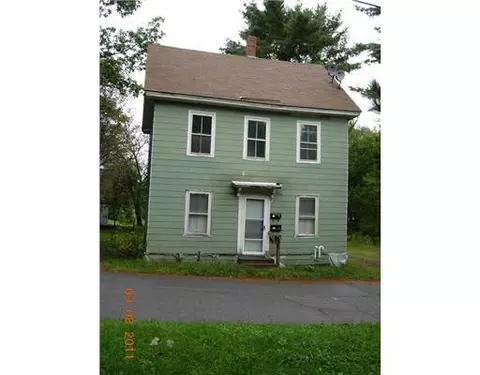 93 Pine St, Old Town, ME 04468 photo 1