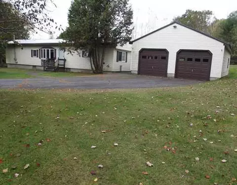 554 Abbott Rd, Winslow, ME 04901 photo 1