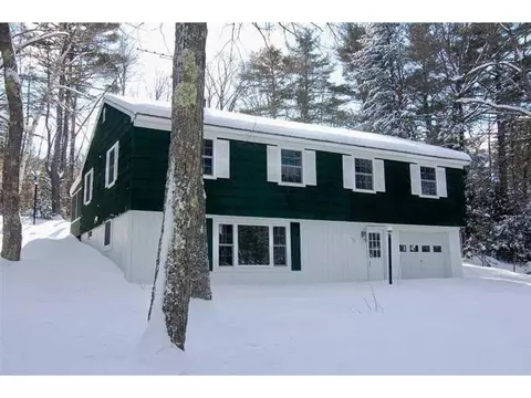 53 Lakeview Dr, Readfield, ME 04355 photo 1
