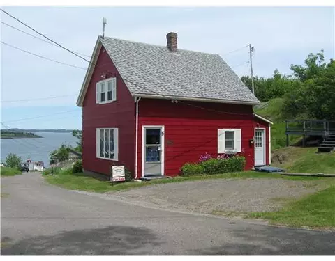 5 Eureka St, Lubec, ME 04652 photo 1