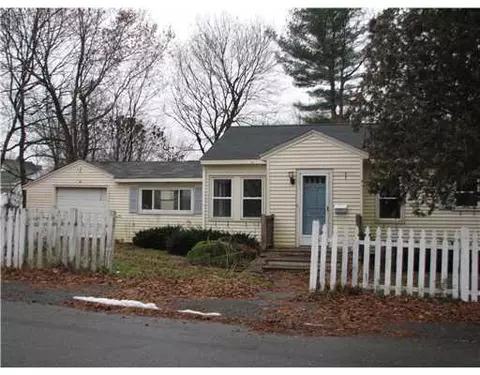 8 Malta St, Augusta, ME 04330 photo 1