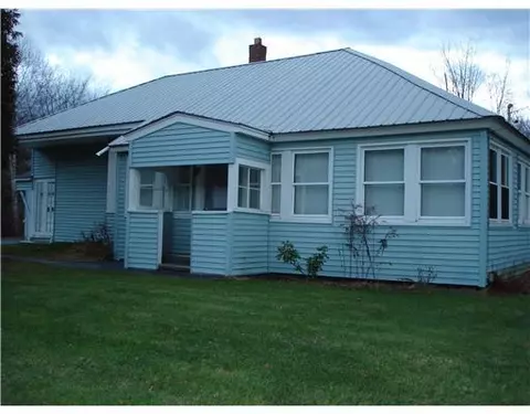 796 Riverside Dr, Augusta, ME 04330 photo 1
