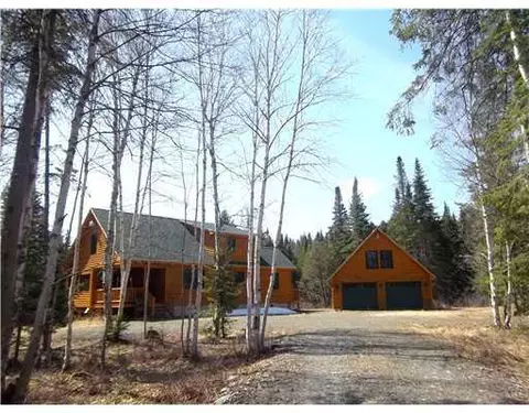25 Rangeley Manor Dr, Rangeley, ME 04970 photo 1