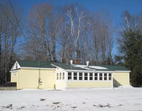 697 Middle Rd, Sabattus, ME 04280 photo 1