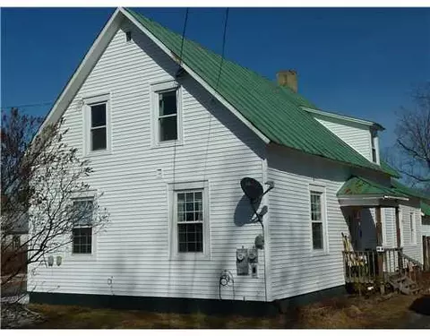 10 School St, Solon, ME 04979 photo 1