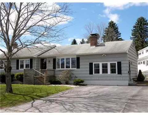 8 Matthews Ave, Bath, ME 04530 photo 1