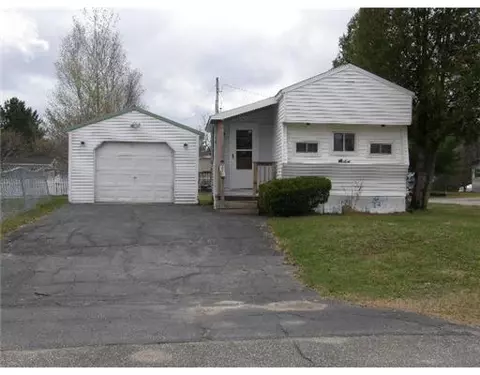 305 Alder St, Millinocket, ME 04462 photo 1