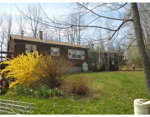 331 Winthrop Rd, Readfield, ME 04355 photo 1