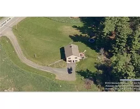 731 Clinton Ave, Winslow, ME 04901 photo 1