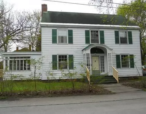 4 Sheldon Pl, Waterville, ME 04901 photo 1