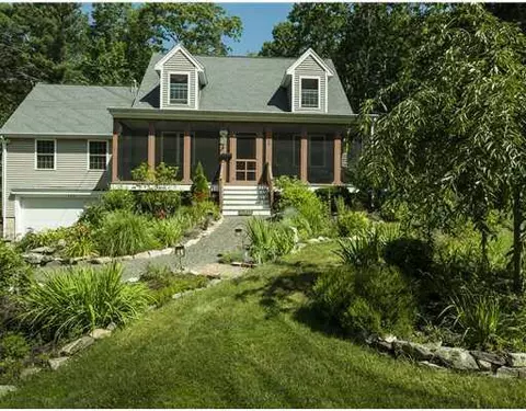 135 Ogunquit Rd, South Berwick, ME 03908 photo 1