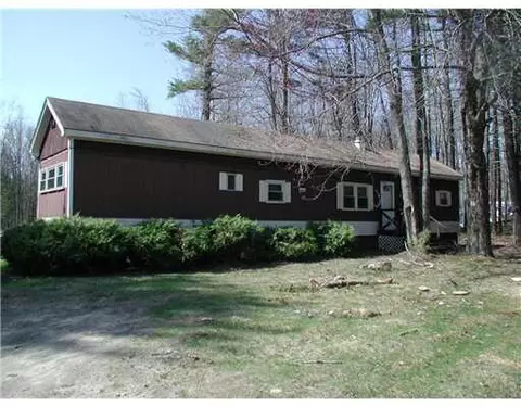 637 River Rd, Buxton, ME 04093 photo 1