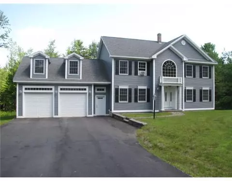 292 Winthrop Rd, Readfield, ME 04355 photo 1
