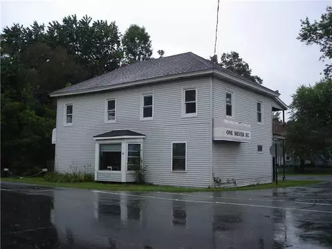 6 Silver St, Clinton, ME 04927 photo 1