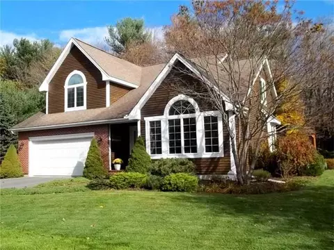 9 Seafields Ln, Saco, ME 04072 photo 1