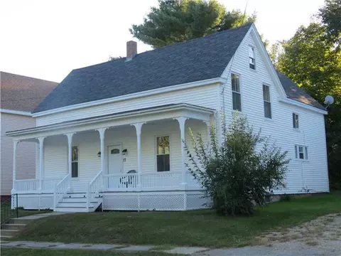 17 Riverview Dr, Gardiner, ME 04345 photo 1