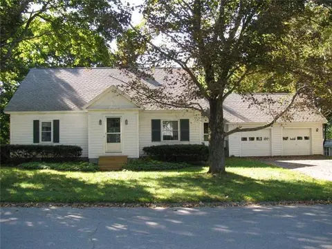 112 Hanson St, Winthrop, ME 04364 photo 1