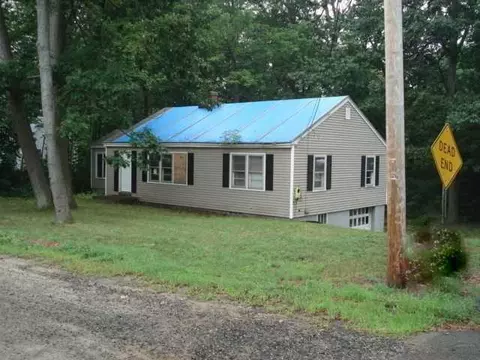 40 First St, Berwick, ME 03901 photo 1