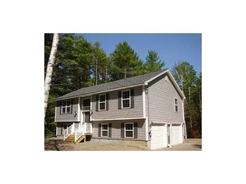512 Black Forest Dr, Hermon, ME 04401 photo 1