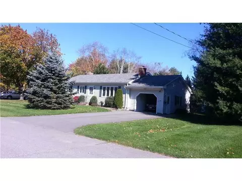 20 Longmeadow Dr, Brewer, ME 04412 photo 1