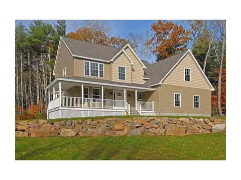 71 Meadow Ln, Ogunquit, ME 03907 photo 1