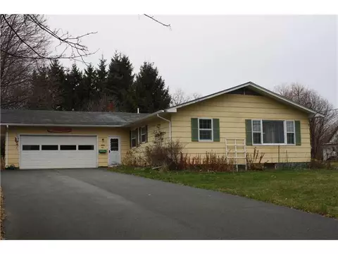 40 Pleasant St, Patten, ME 04765 photo 1