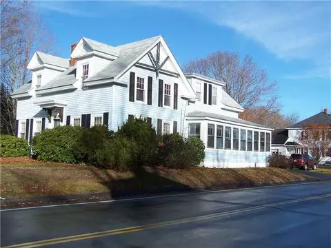 304 Beach St, Saco, ME 04072 photo 1