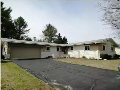 24 Champlain Ave, Lewiston, ME 04240 photo 1