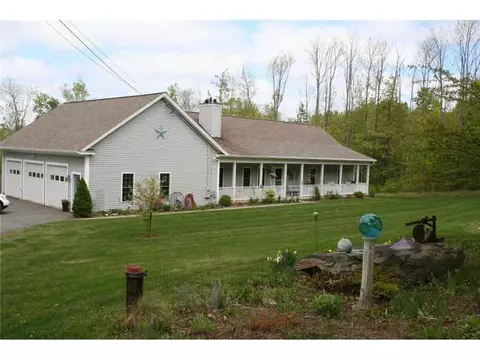 218 Dover Rd, Dexter, ME 04930 photo 1