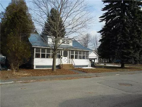 3 Riverton St, Augusta, ME 04330 photo 1