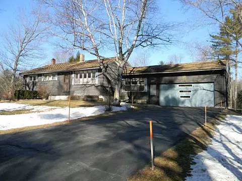 2975 Main St, Fayette, ME 04349 photo 1