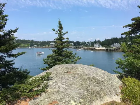 286 Old Harbor Rd, Vinalhaven, ME 04863 photo 1