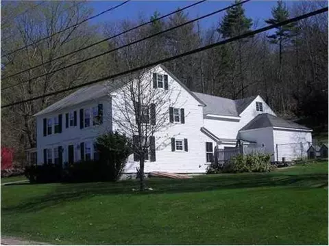 30 Elm St, Limerick, ME 04048 photo 1