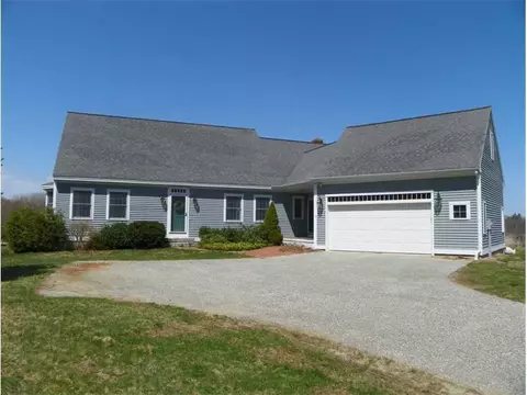 3 Sunset Ter, Kennebunk, ME 04043 photo 1