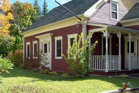 155 Main St, Warren, ME 04864 photo 1