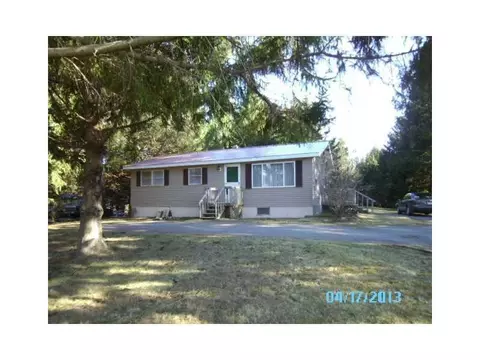 914 Fuller Rd, Hermon, ME 04401 photo 1