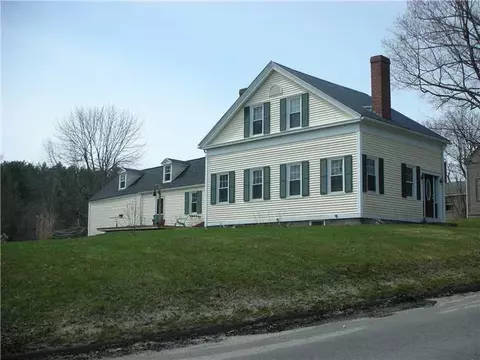 4 Maple St, Hallowell, ME 04347 photo 1