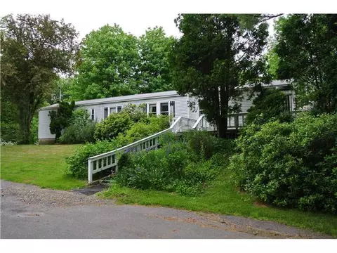 125 Elden Rd, Buxton, ME 04093 photo 1