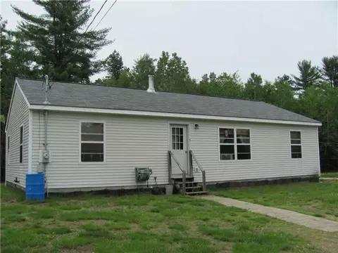 5 Everett Ave, Oxford, ME 04270 photo 1
