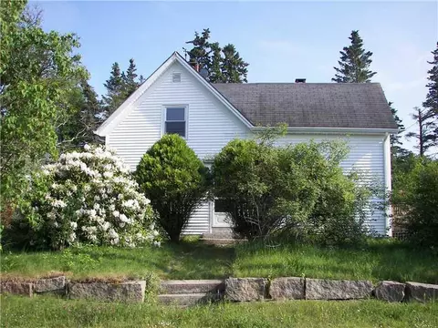 116 Old Harbor Rd, Vinalhaven, ME 04863 photo 1